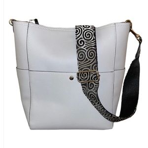 Bromen Vegan Bucket Bag EUC